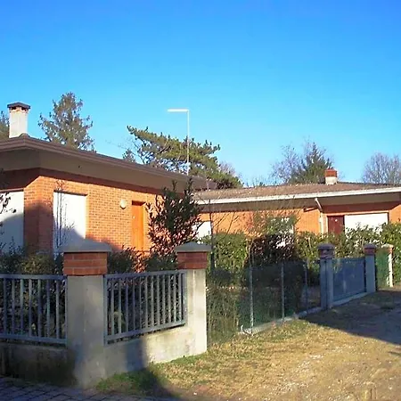 Flat With Garden And Parking 3* Μπιμπιόνε